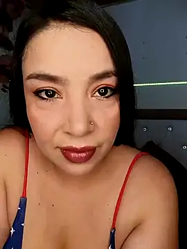 Snapshot of Anahibella chatting on October 1, 2025, 11:33 pm Anahibella online show from October 1, 2025, 11:33 pm