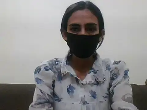 Snapshot of Your-muskan chatting on October 13, 2025, 4:45 am Your-muskan online show from October 13, 2025, 4:45 am