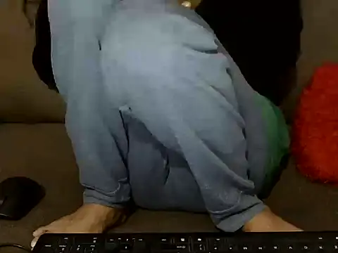 Snapshot of Your-muskan chatting on November 27, 2025, 2:13 am Your-muskan online show from November 27, 2025, 2:13 am