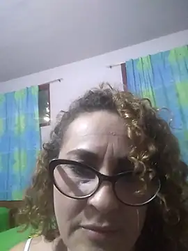 Snapshot of skarlet_grey_ chatting on September 21, 2025, 4:36 am skarlet grey online show from September 21, 2025, 4:36 am