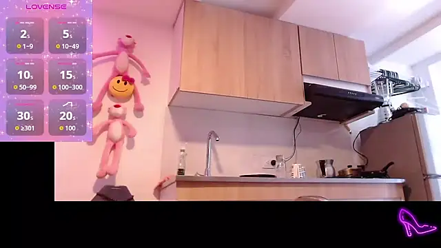 Snapshot of AllysonStonne chatting on January 7, 2026, 7:16 pm AllysonStonne online show from January 7, 2026, 7:16 pm