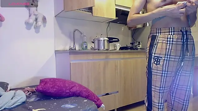 Snapshot of AllysonStonne chatting on February 17, 2026, 1:13 am AllysonStonne online show from February 17, 2026, 1:13 am