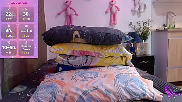 Snapshot of AllysonStonne chatting on February 26, 2026, 2:54 am AllysonStonne online show from February 26, 2026, 2:54 am