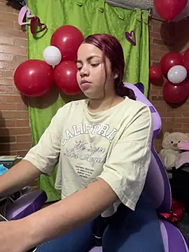 Snapshot of kris_eph chatting on February 5, 2026, 2:16 am kris eph online show from February 5, 2026, 2:16 am