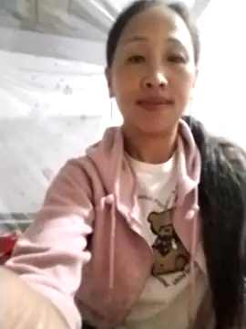 Snapshot of cute_love00 chatting on October 12, 2025, 10:53 pm cute love00 online show from October 12, 2025, 10:53 pm