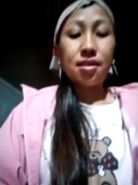 Snapshot of cute_love00 chatting on October 24, 2025, 10:50 pm cute love00 online show from October 24, 2025, 10:50 pm