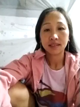 Snapshot of cute_love00 chatting on October 26, 2025, 10:47 pm cute love00 online show from October 26, 2025, 10:47 pm