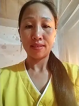 Snapshot of cute_love00 chatting on November 17, 2025, 9:42 pm cute love00 online show from November 17, 2025, 9:42 pm