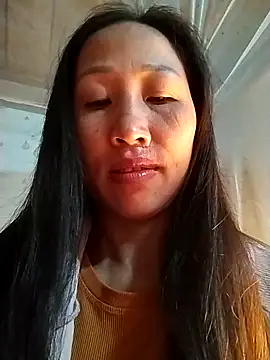 Snapshot of cute_love00 chatting on November 18, 2025, 10:25 pm cute love00 online show from November 18, 2025, 10:25 pm