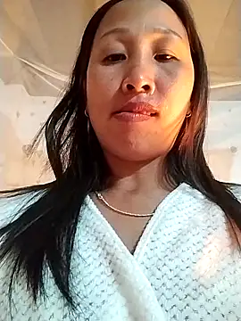 Snapshot of cute_love00 chatting on November 27, 2025, 11:12 am cute love00 online show from November 27, 2025, 11:12 am