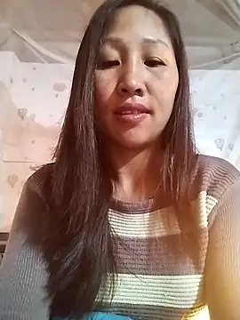 Snapshot of cute_love00 chatting on February 2, 2026, 10:41 pm cute love00 online show from February 2, 2026, 10:41 pm