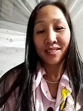 Snapshot of cute_love00 chatting on February 8, 2026, 11:57 am cute love00 online show from February 8, 2026, 11:57 am