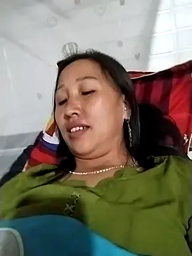 cute love00 online show from February 25, 2026, 11:31 am