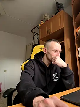 DeepShuk56 online show from December 5, 2025, 1:09 pm