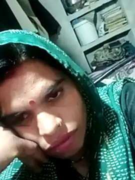 Snapshot of Soniya_pandit chatting on December 1, 2025, 2:33 pm Soniya pandit online show from December 1, 2025, 2:33 pm