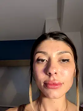 bbgurlnickii online show from December 22, 2025, 12:24 pm