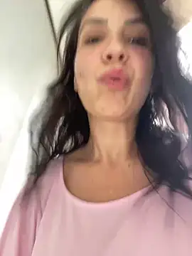 AlyaRei online show from May 25, 2026, 11:27 am