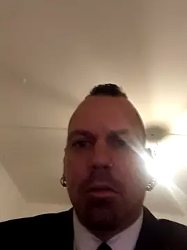 Premium-Jogurt online show from November 13, 2025, 5:45 pm