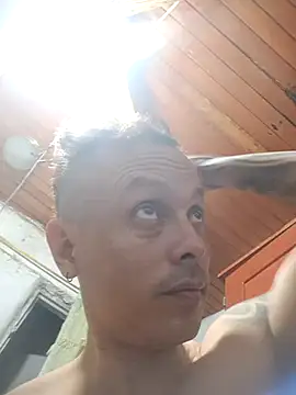 Snapshot of JuceAn14 chatting on November 18, 2025, 5:34 am JuceAn14 online show from November 18, 2025, 5:34 am