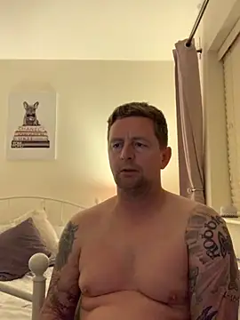 Snapshot of Crusher19830 chatting on October 28, 2025, 7:38 pm Crusher19830 online show from October 28, 2025, 7:38 pm