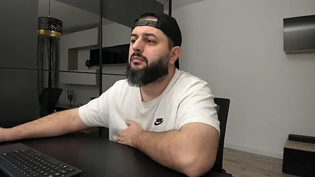 Snapshot of DravenPeak chatting on November 5, 2025, 4:12 am DravenPeak online show from November 5, 2025, 4:12 am