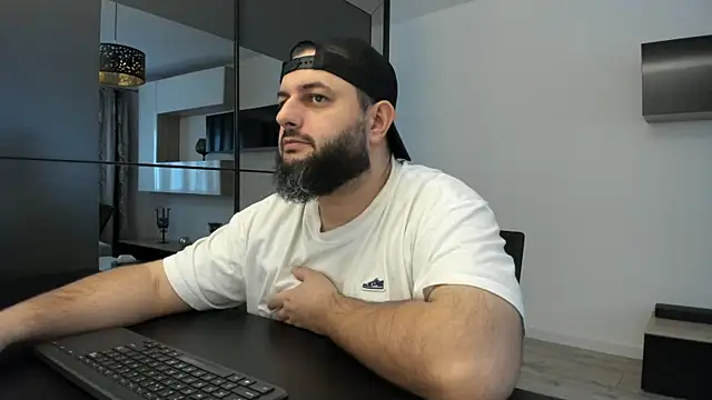 Snapshot of DravenPeak chatting on November 9, 2025, 2:04 pm DravenPeak online show from November 9, 2025, 2:04 pm