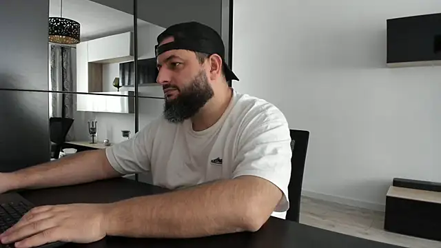 Snapshot of DravenPeak chatting on November 13, 2025, 12:26 pm DravenPeak online show from November 13, 2025, 12:26 pm