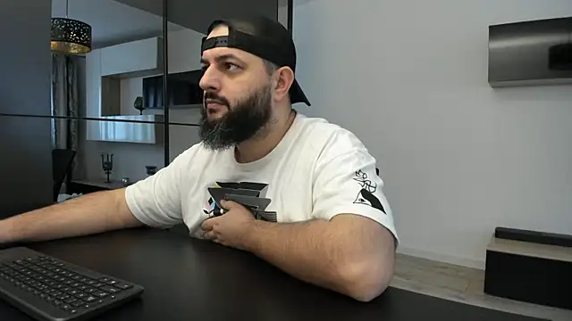 Snapshot of DravenPeak chatting on November 28, 2025, 10:51 am DravenPeak online show from November 28, 2025, 10:51 am