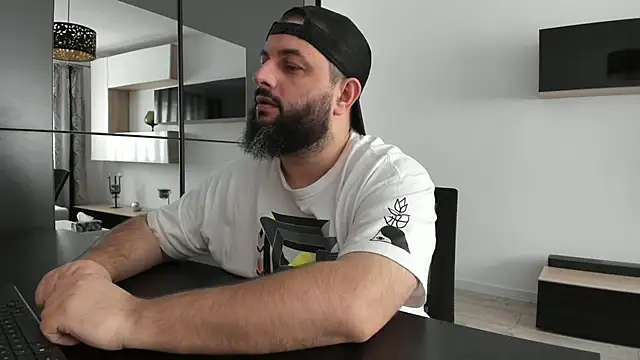 Snapshot of DravenPeak chatting on December 4, 2025, 11:52 am DravenPeak online show from December 4, 2025, 11:52 am