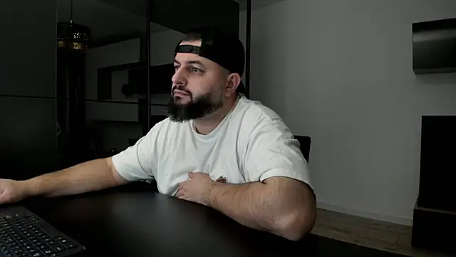 Snapshot of DravenPeak chatting on March 16, 2026, 4:18 am DravenPeak online show from March 16, 2026, 4:18 am