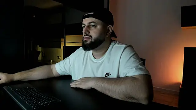 Snapshot of DravenPeak chatting on March 19, 2026, 9:52 pm DravenPeak online show from March 19, 2026, 9:52 pm