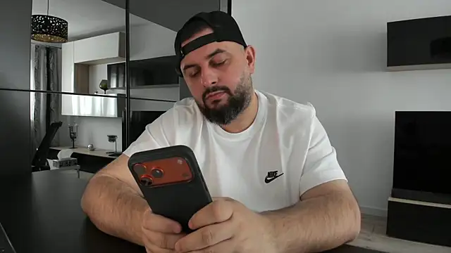 Snapshot of DravenPeak chatting on March 31, 2026, 10:59 am DravenPeak online show from March 31, 2026, 10:59 am