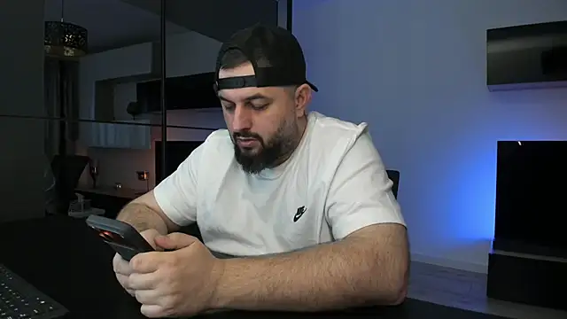 Snapshot of DravenPeak chatting on April 2, 2026, 4:15 pm DravenPeak online show from April 2, 2026, 4:15 pm