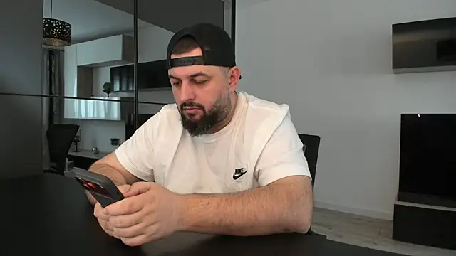 Snapshot of DravenPeak chatting on April 3, 2026, 10:02 am DravenPeak online show from April 3, 2026, 10:02 am