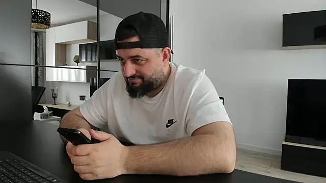 Snapshot of DravenPeak chatting on April 5, 2026, 10:23 am DravenPeak online show from April 5, 2026, 10:23 am