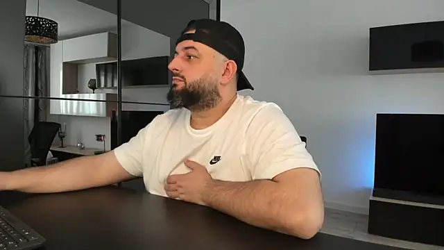 Snapshot of DravenPeak chatting on April 16, 2026, 2:07 pm DravenPeak online show from April 16, 2026, 2:07 pm