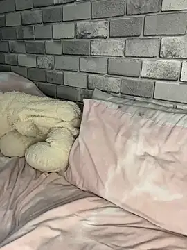 Snapshot of Poppy_frankie chatting on November 1, 2025, 10:45 pm Poppy frankie online show from November 1, 2025, 10:45 pm