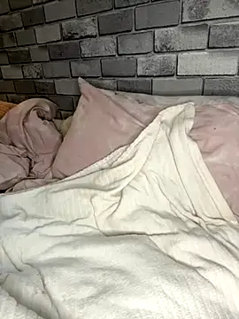 Snapshot of Poppy_frankie chatting on November 9, 2025, 7:01 pm Poppy frankie online show from November 9, 2025, 7:01 pm