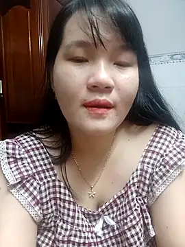  Babyrose  online show from September 16, 2025, 4:52 pm