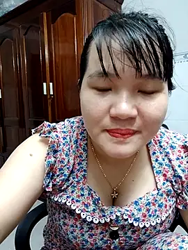  Babyrose  online show from October 13, 2025, 1:38 am