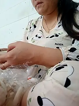  Babyrose  online show from December 15, 2025, 3:00 am