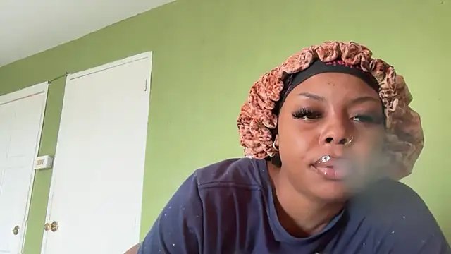 Snapshot of Liaprettygirl chatting on March 23, 2026, 1:15 pm Liaprettygirl online show from March 23, 2026, 1:15 pm