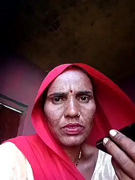 Pinky12A online show from September 25, 2025, 8:07 am