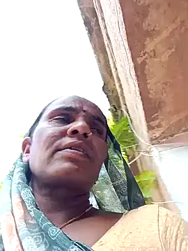 Pinky12A online show from October 11, 2025, 9:19 am