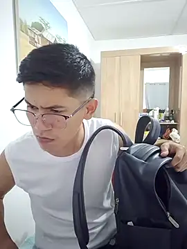 Snapshot of Ajhg98 chatting on March 20, 2026, 2:49 am Ajhg98 online show from March 20, 2026, 2:49 am