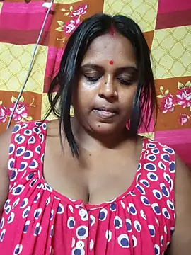 Hot-Show2 online show from October 30, 2025, 9:44 am