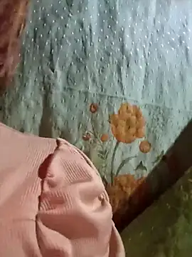 Snapshot of sukabae00 chatting on November 9, 2025, 9:35 pm sukabae00 online show from November 9, 2025, 9:35 pm