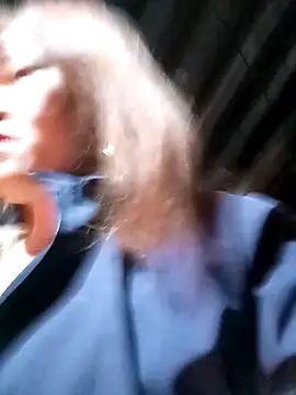 Snapshot of sukabae00 chatting on December 2, 2025, 10:16 pm sukabae00 online show from December 2, 2025, 10:16 pm