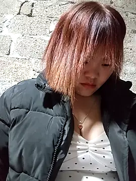 Snapshot of sukabae00 chatting on January 18, 2026, 2:32 pm sukabae00 online show from January 18, 2026, 2:32 pm