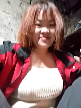 Snapshot of sukabae00 chatting on February 11, 2026, 1:21 am sukabae00 online show from February 11, 2026, 1:21 am